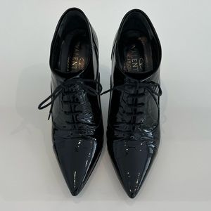VALENTINO BLACK PATENT LEATHER ANKLE BOOTS SIZE US 8 / IT 38